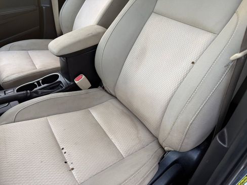 Used 2014 Toyota Corolla LE image 21