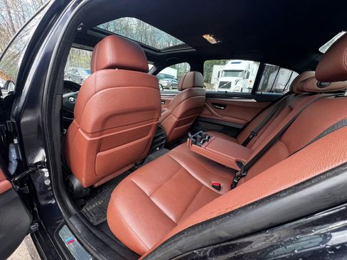 Used 2013 BMW 550i xDrive Sedan AWD/4WD image 10