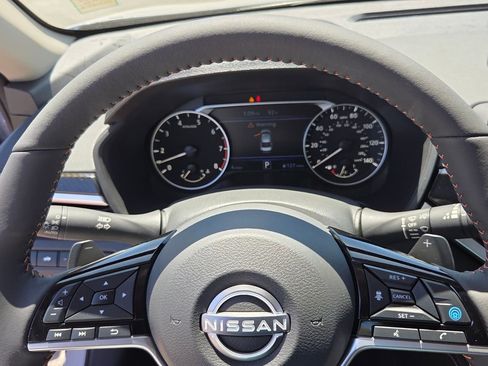 New 2026 Nissan Altima 2.5 SR FWD image 21