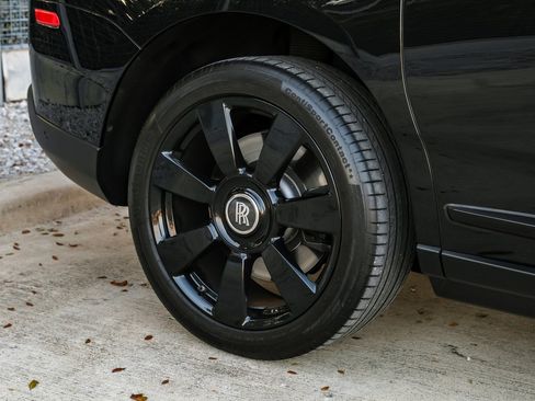 Used 2021 Rolls-Royce Cullinan AWD/4WD image 64