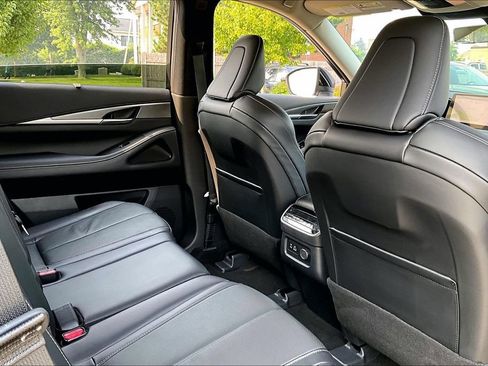 Certified 2023 INFINITI QX60 Luxe w/ Cargo Package AWD/4WD image 29