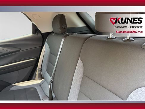 Used 2025 Chevrolet TrailBlazer LT FWD image 33