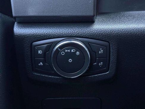 Used 2017 Ford F150 XLT w/ Equipment Group 302A Luxury AWD/4WD image 31