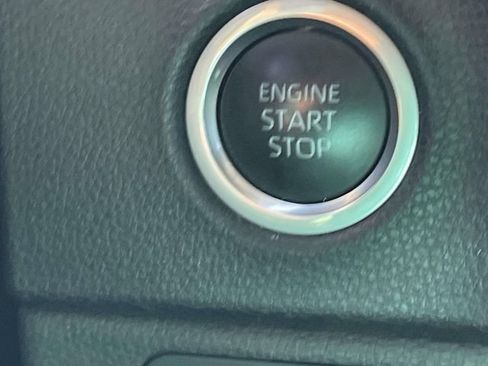 Used 2023 Toyota Tundra SR5 w/ SR5 Convenience Package AWD/4WD image 34