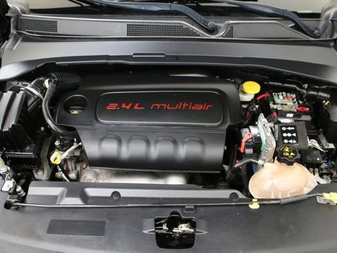 Used 2019 Jeep Compass Latitude AWD/4WD image 27