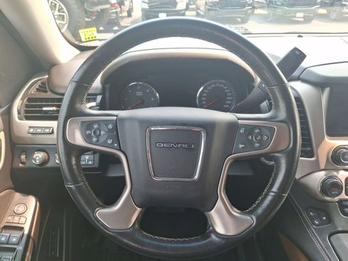 Used 2019 GMC Yukon Denali AWD/4WD image 8