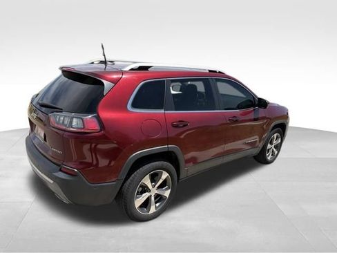 Used 2019 Jeep Cherokee Limited w/ Technology Group AWD/4WD image 3