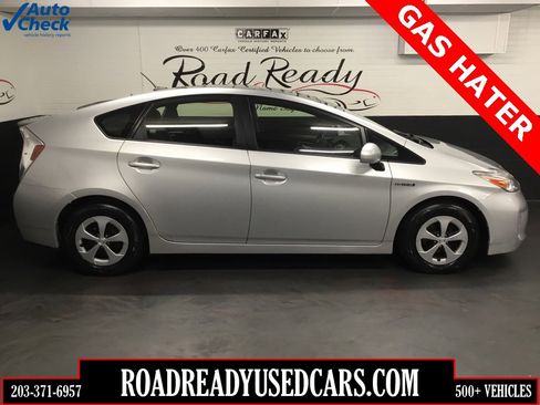 Used 2015 Toyota Prius Three image 1