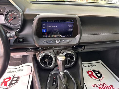 Used 2020 Chevrolet Camaro LT w/ Technology Package RWD image 13