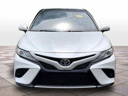 Used 2020 Toyota Camry XSE w/ Navigation Package FWD image 3