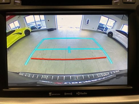 Used 2019 Toyota Highlander XLE image 21