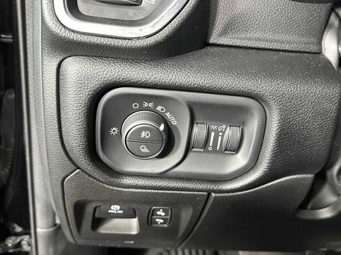 Used 2022 RAM 1500 Laramie image 24