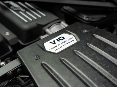 Used 2015 Lamborghini Huracan LP 610-4 image 39