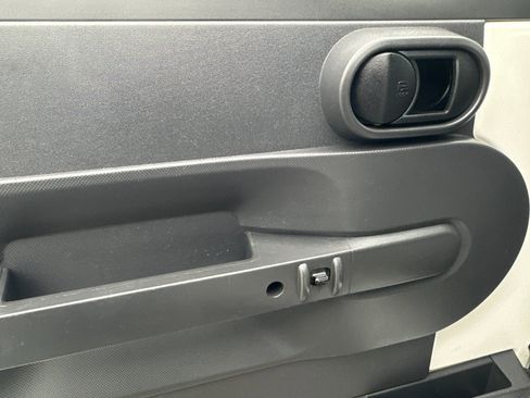 Used 2009 Jeep Wrangler Unlimited Rubicon w/ Dual Top Group image 11