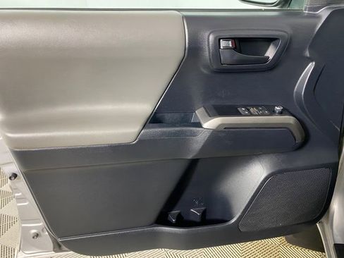 Used 2018 Toyota Tacoma SR5 image 20