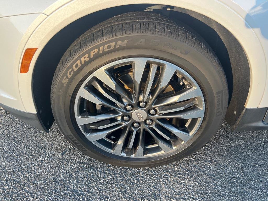 Used 2018 Cadillac XT5 Premium Luxury FWD image 9