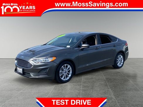 Used 2020 Ford Fusion SE FWD image 1