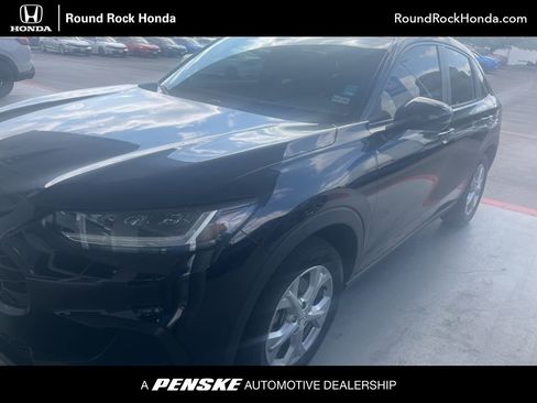 Used 2023 Honda HR-V LX image 1