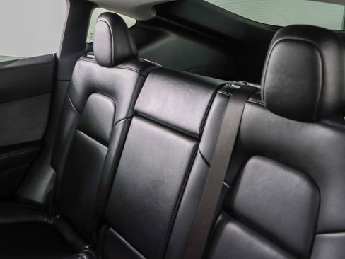 Used 2022 Tesla Model Y Performance image 22