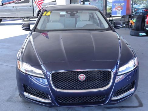 Used 2016 Jaguar XF Prestige image 10