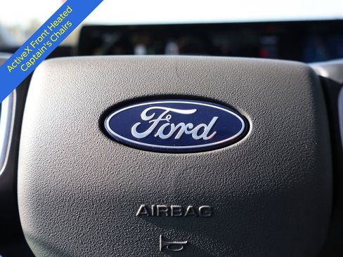 Used 2025 Ford Expedition Active image 29