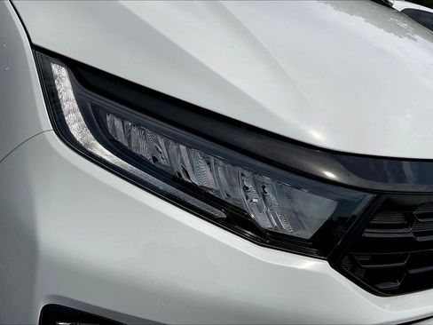Used 2026 Honda Odyssey Elite image 32