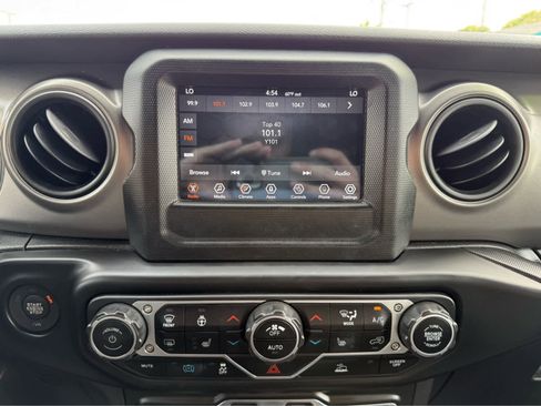 Used 2023 Jeep Wrangler Unlimited w/ Cold Weather Group AWD/4WD image 19