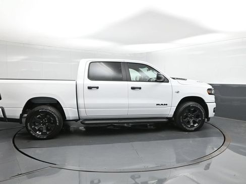 New 2026 RAM 1500 Express AWD/4WD image 11