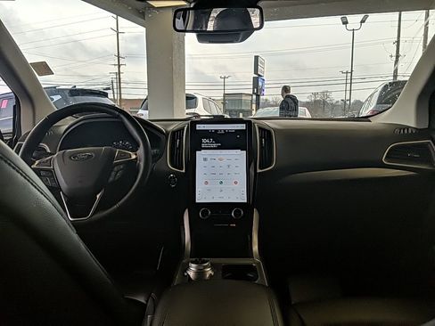 Certified 2024 Ford Edge SEL w/ Convenience Package image 14