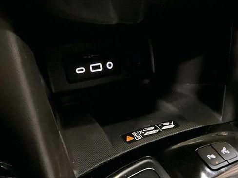 Certified 2022 Chevrolet Equinox Premier AWD/4WD image 24