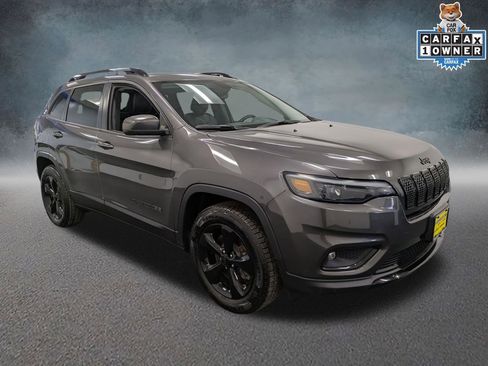 Used 2019 Jeep Cherokee Latitude Plus image 3