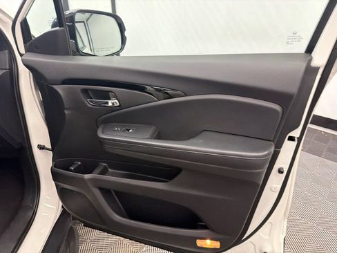Used 2019 Honda Passport Elite image 16