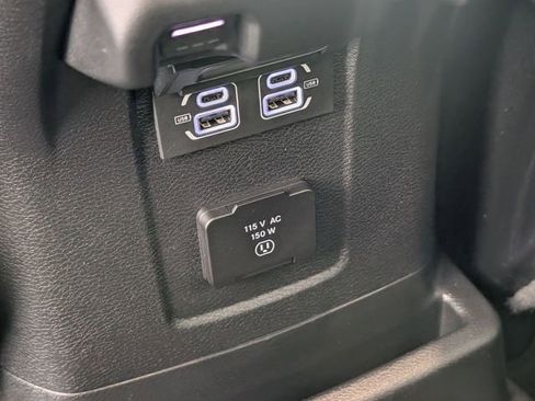 Used 2025 Jeep Wrangler Unlimited Sahara w/ Safety Group AWD/4WD image 24