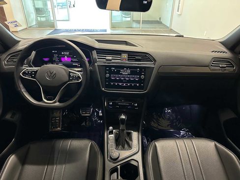 Used 2022 Volkswagen Tiguan SE R-Line AWD/4WD image 10