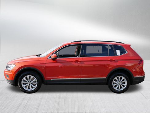 Used 2018 Volkswagen Tiguan SE w/ Panoramic Sunroof Package AWD/4WD image 4