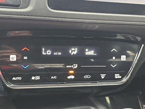 Used 2017 Honda HR-V EX image 22