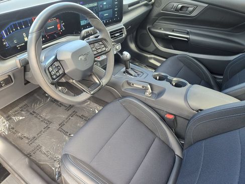 Used 2026 Ford Mustang Dark Horse RWD image 2