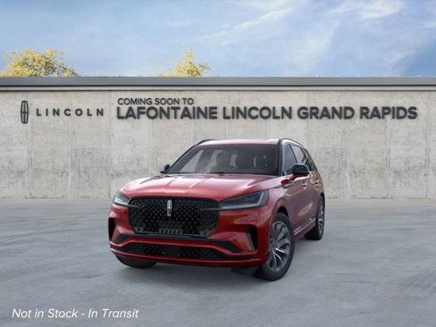 New 2026 Lincoln Aviator AWD image 2