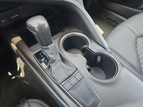 Used 2024 Toyota Camry SE FWD image 28