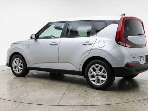 Used 2025 Kia Soul LX w/ LX Technology Package image 6
