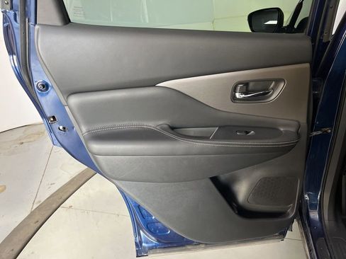 Used 2019 Nissan Murano SV image 28