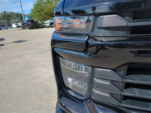 Certified 2025 Chevrolet Silverado 2500 Custom w/ Custom Value Package image 10