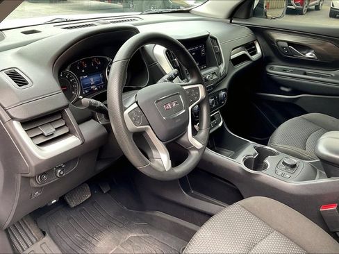 Used 2024 GMC Terrain SLE w/ Driver Convenience Package AWD/4WD image 13