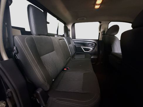 Used 2017 Nissan Titan SV image 26