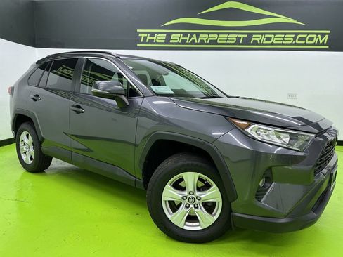 Used 2021 Toyota RAV4 XLE AWD/4WD image 1