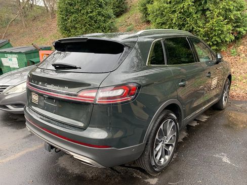 Used 2022 Lincoln Nautilus Reserve image 4