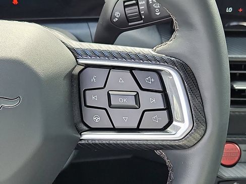 Used 2024 Ford Mustang Coupe RWD image 21