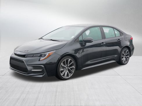 Used 2021 Toyota Corolla SE image 3
