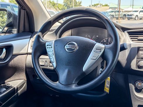 Used 2017 Nissan Sentra S FWD image 14