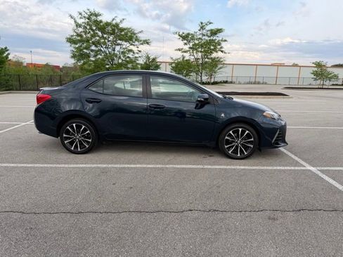 Used 2018 Toyota Corolla SE FWD image 7